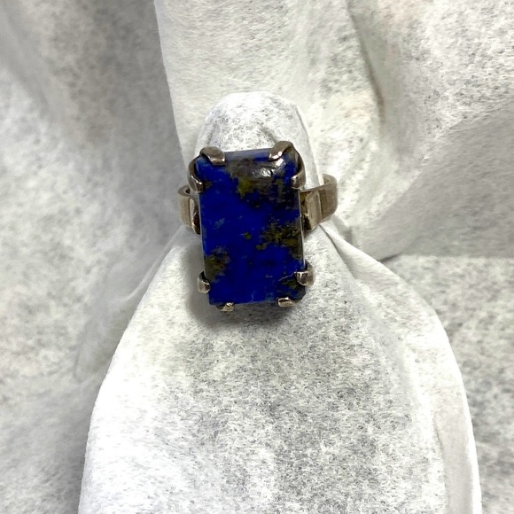 Vintage Jewelry - Vintage Sterling Lapis Ring